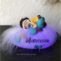 superbe création artisanale pour un petit garçon - veilleuse bébé aviateur - personnalisable pour cadeau unique