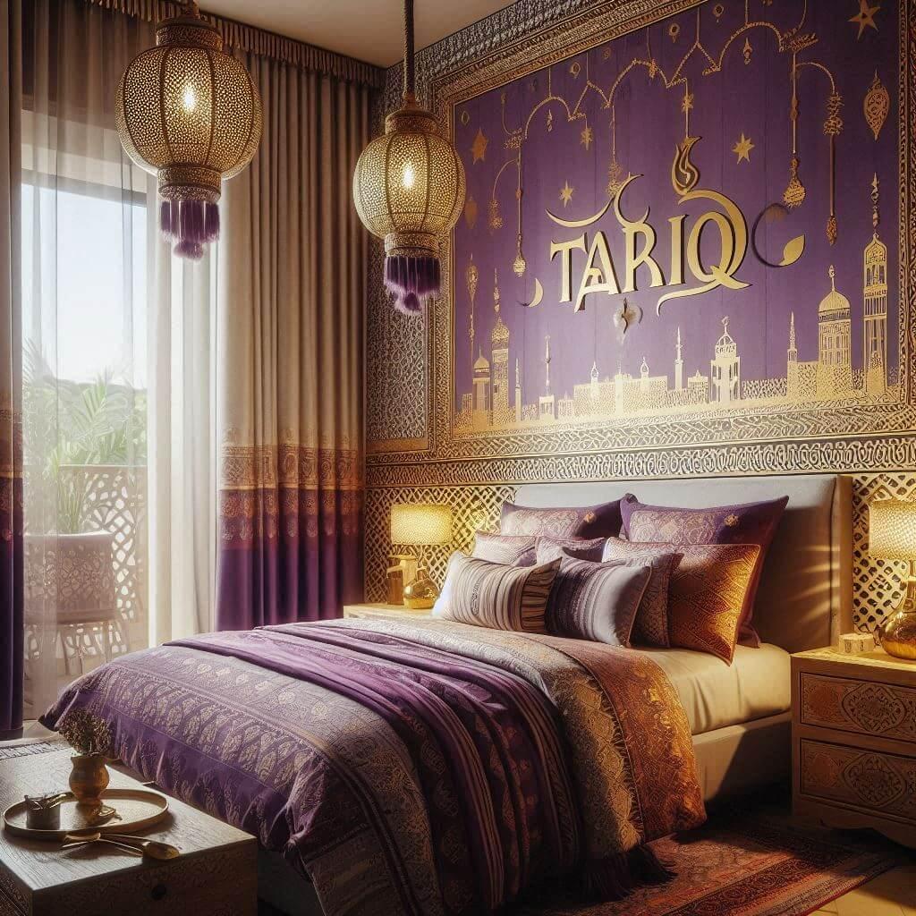 Belle chambre denfant sur le theme oriental lit simple draps motifs marocain couleur dore et violet prenom tariq ecrit en decoration sur le mur