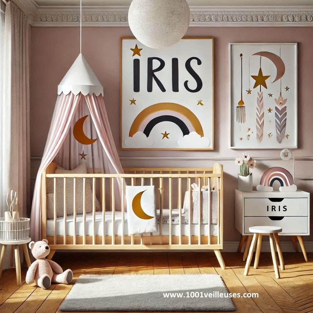 Chambre de bebe fille personnalisee avec le prenom iris theme minimaliste princesse et arc en ciel avec un lit cabane et une lampe lune