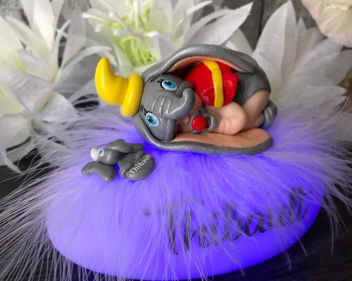 cadeau bébé personnalisé - veilleuse doudou enfant - thème dumbo