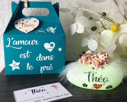 cadeau bébé personnalisé - veilleuse doudou enfant - thème vache